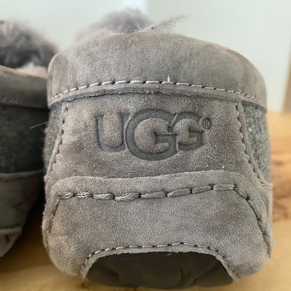 UGG Men’s Ascot Slipper - Picture 3 of 8